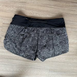 Lululemon Speed Shorts - size 4